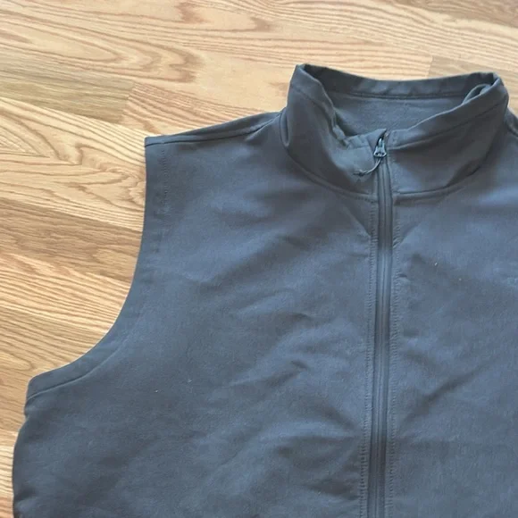 Men The north face vest xxl - Picture 3 of 11